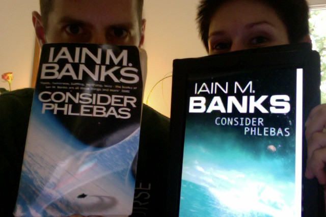 Player of Games book cover, recommended as the first book in the Iain M. Banks Culture series reading order, highlighting its accessibility and introduction to key Culture concepts.